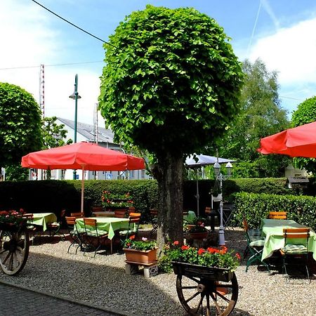 Hotel Loewen Kirchzarten Bagian luar foto