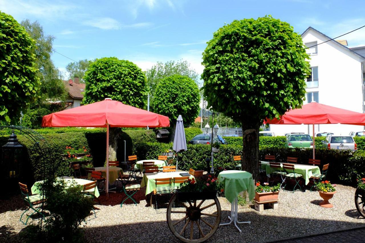 Hotel Loewen Kirchzarten Bagian luar foto